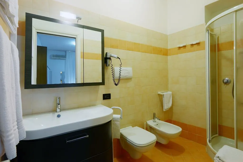 Hotel Ristorante Commercio Salò