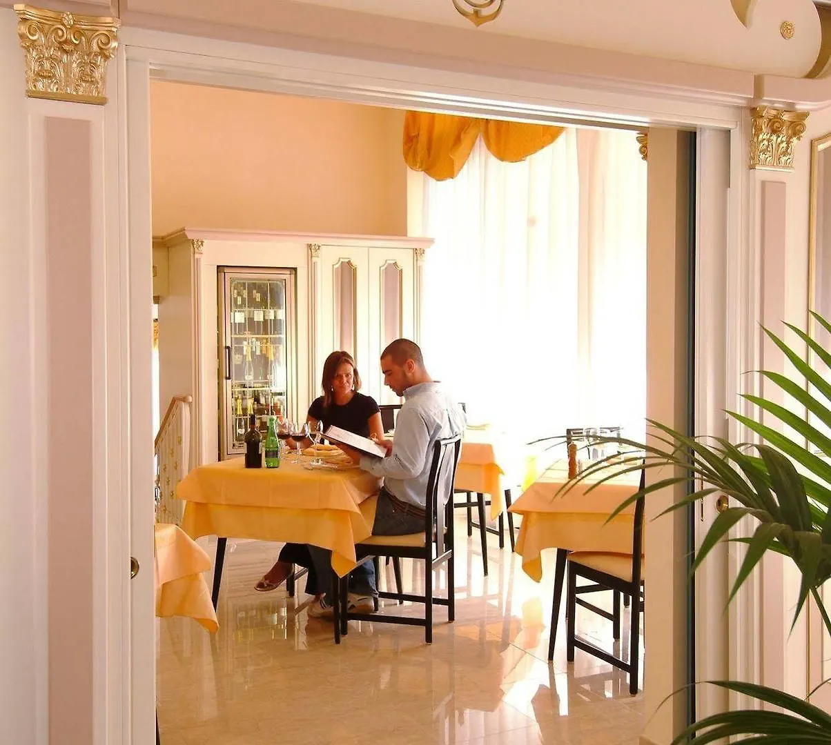 Hotel Ristorante Commercio Salò