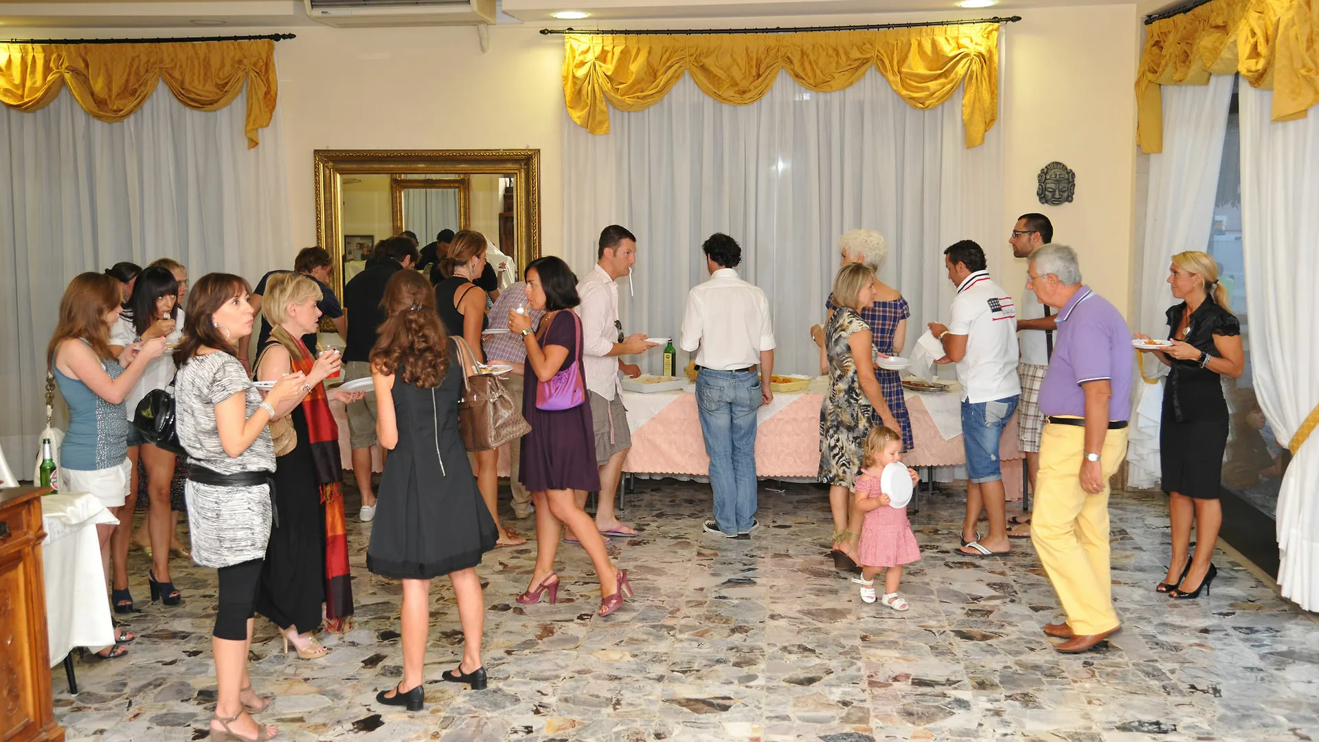 Hotel Ristorante Commercio Salò