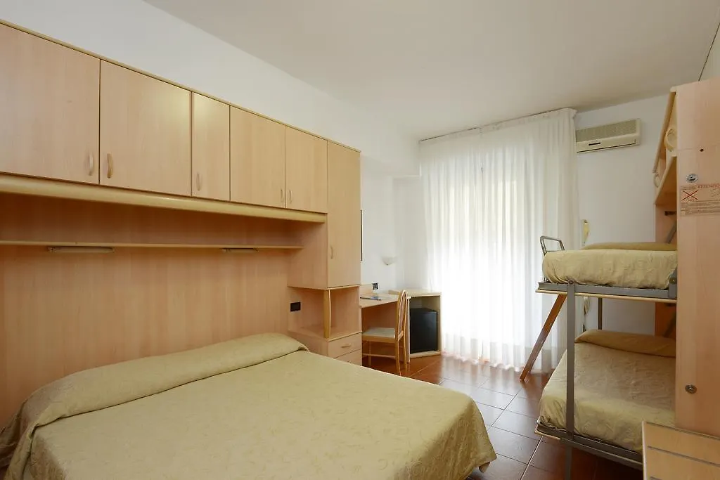 ***  Hotel Ristorante Commercio Salo Italy