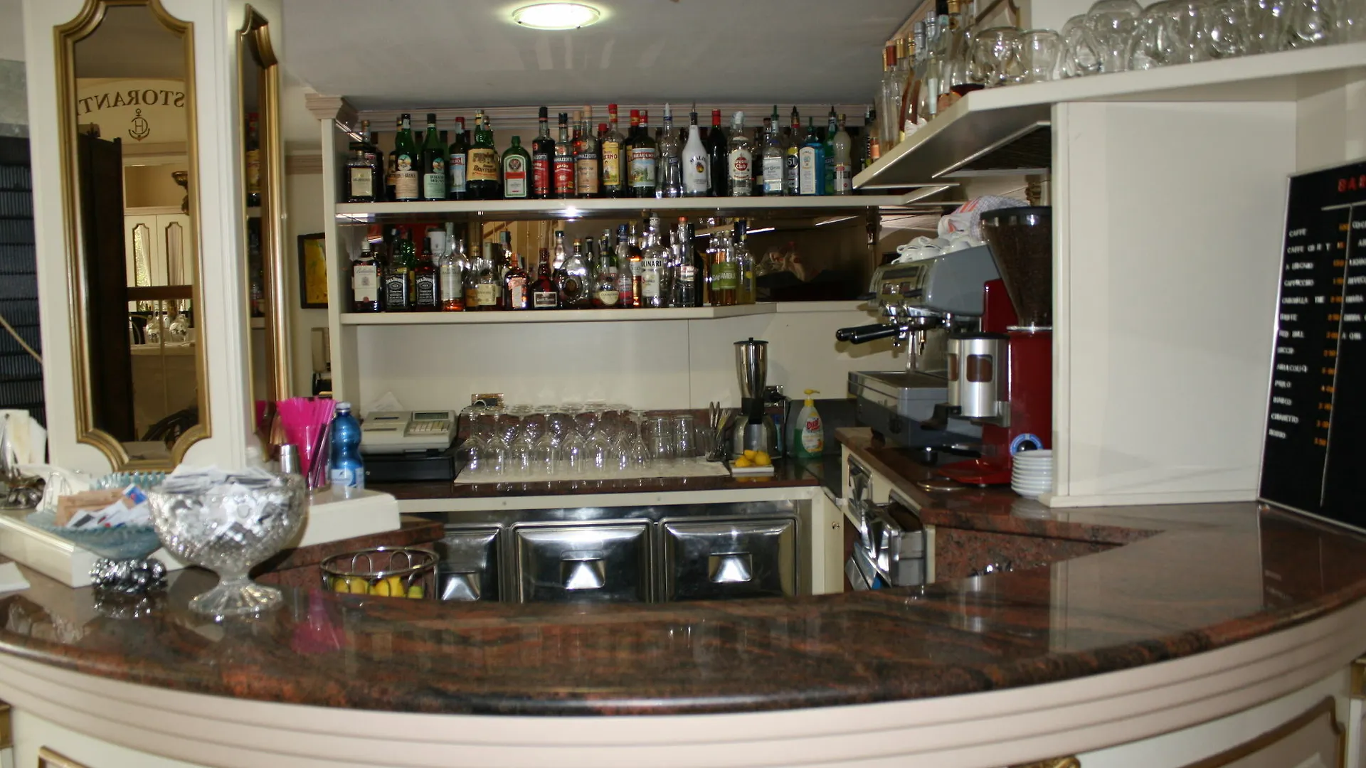 Hotel Ristorante Commercio Salo 3*,