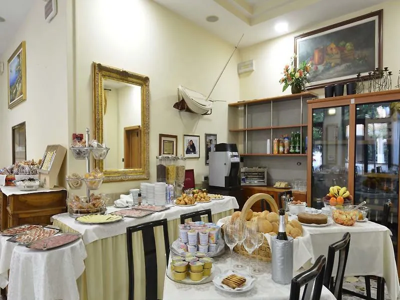 Hotel Ristorante Commercio Salo Italy
